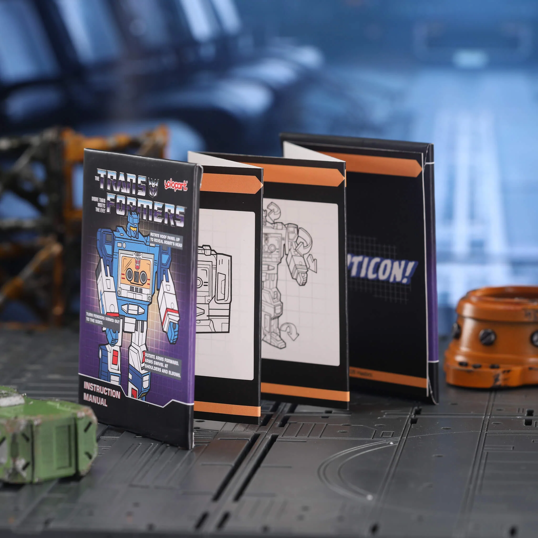 Transformers G1 Character Folding Book Fridge Magnet - Image 10